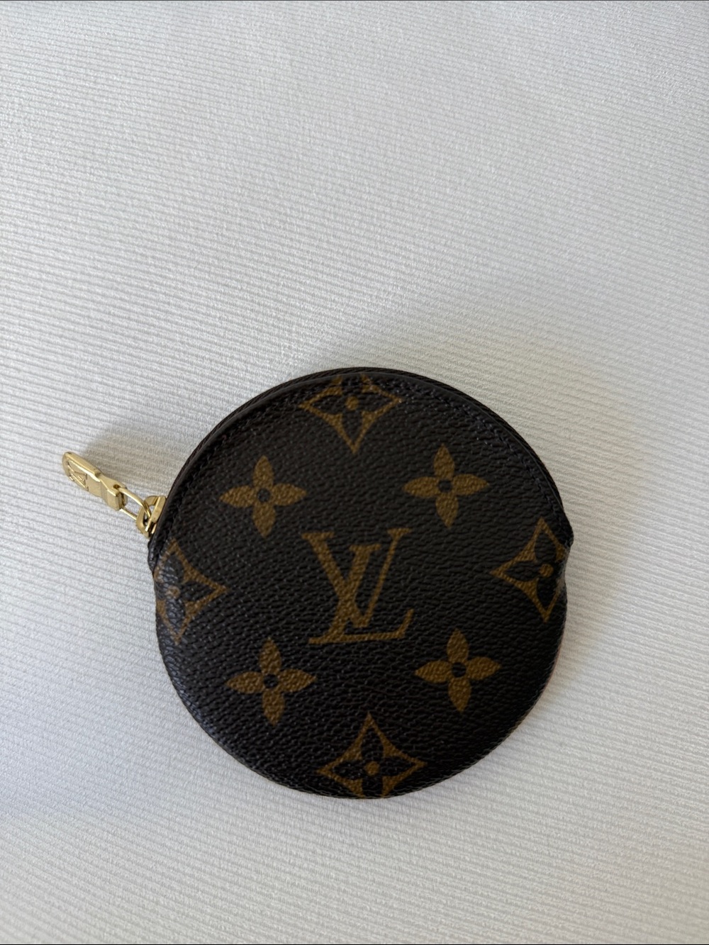 Louis Vuitton Monogram Round Coin Pouch - Monogram Canvas